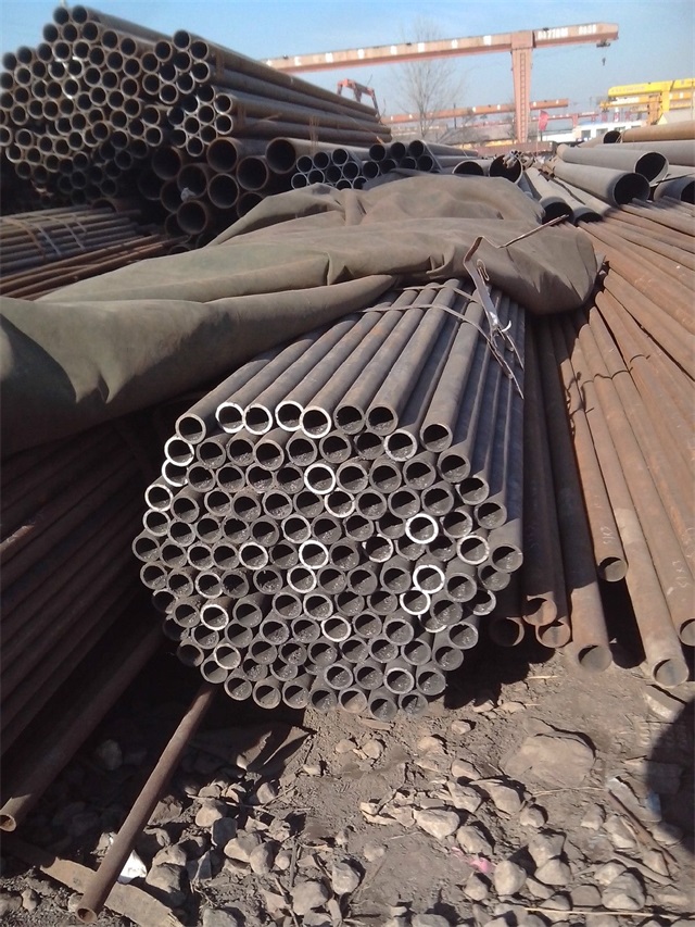 四平小口径无缝钢管